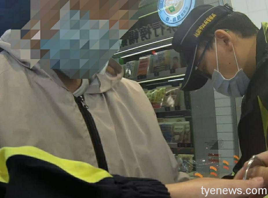 【有片】「我妨礙自由?」通緝男頻跳針自問難逃遭逮歸案 938039