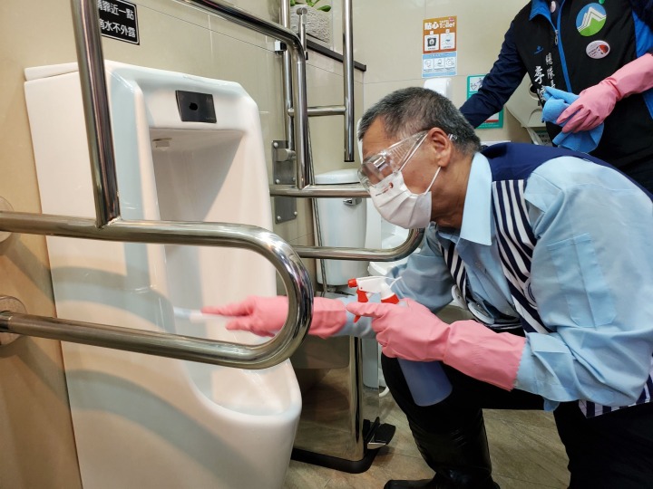 台灣中油「世界廁所日」串聯全台員工清掃亮晶晶 992404