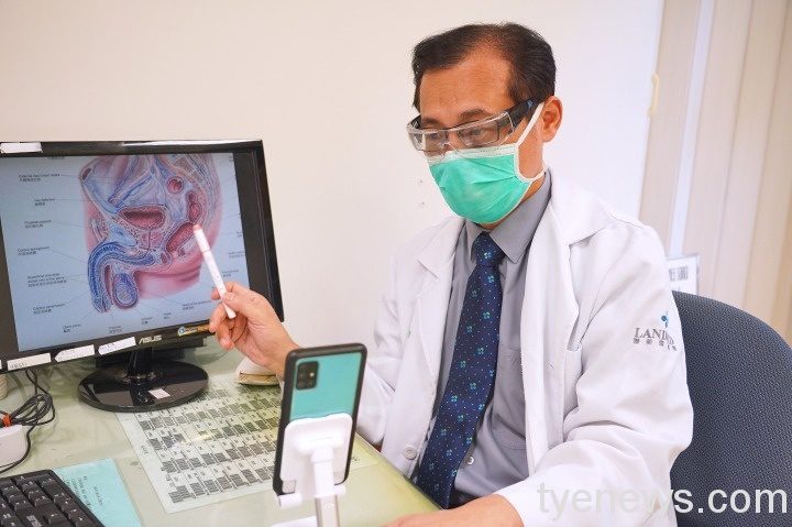 聯新國際醫院泌尿外科醫師吳政哲視訊門診。圖：聯新醫院提供