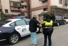 獨居失智翁迷途郵局徘徊 警民合作護送返家