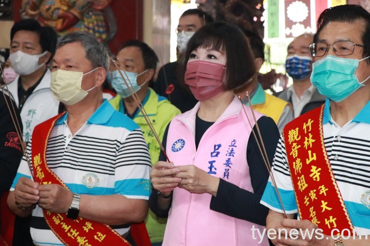 竹林山寺「過頭媽」輪值大竹坪位 藍綠政要齊聚祈福 IMG 9602