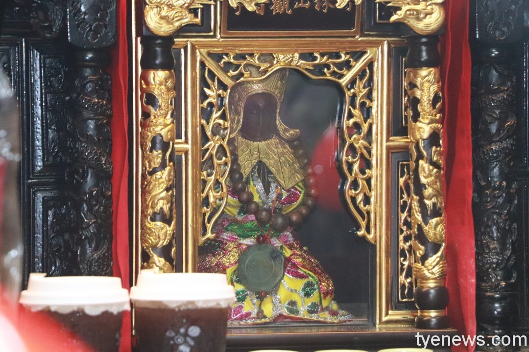 專訪/ 竹林山寺「觀音媽過頭」爐主林莉芩 展開新的信仰旅程 IMG 9703
