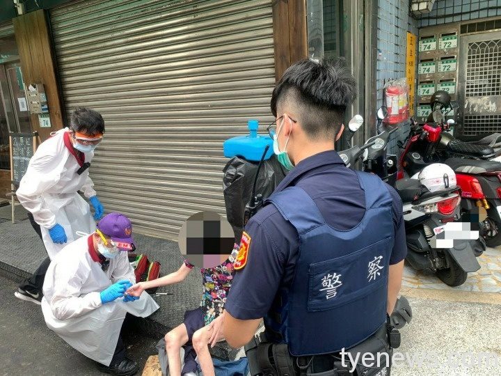婦人忘帶鑰匙舊疾復發路邊哭泣 桃園警消協助救護送醫 S 100687879