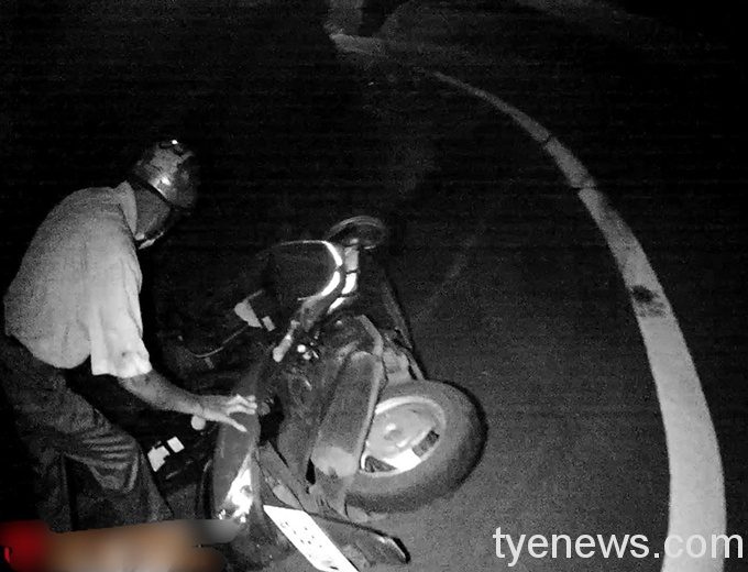 新竹翁訪友迷途到龜山 騎車上坡重心不穩倒地 S 149807304