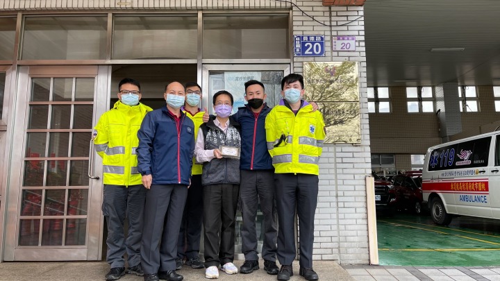 民眾心肌梗塞突倒地 富岡消防急救鬼門關搶人 S 16269509