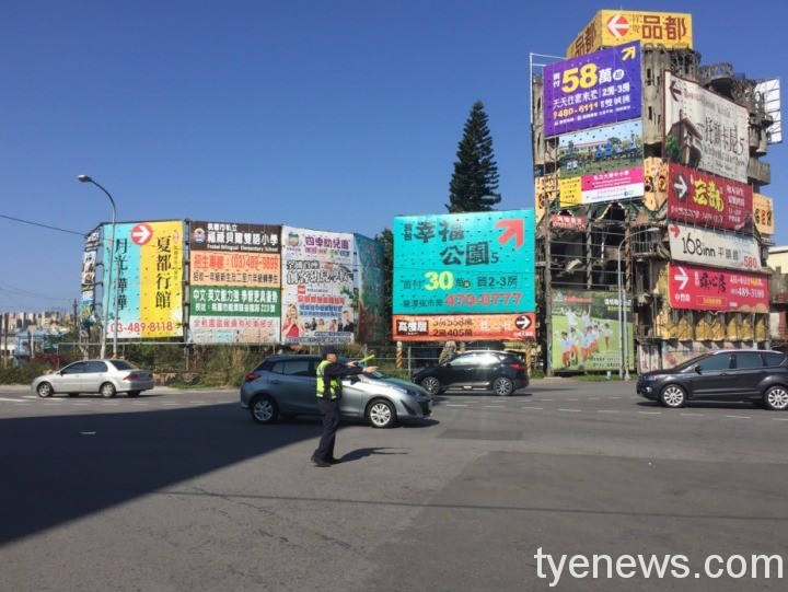 龍潭分局因應228連續假期遊樂區、戀戀魯冰花季周邊交通疏導管制措施。圖:警方提供 龍潭分局因應228連續假期遊樂區、戀戀魯冰花季周邊交通疏導管制措施。圖:警方提供