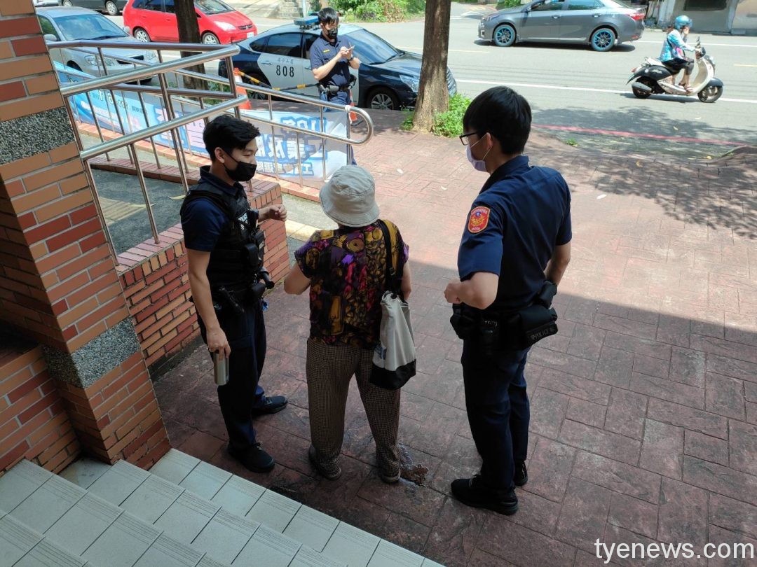 誤搭前往派出所的車?龜山警比手畫腳助8旬婦返家 S 17817625