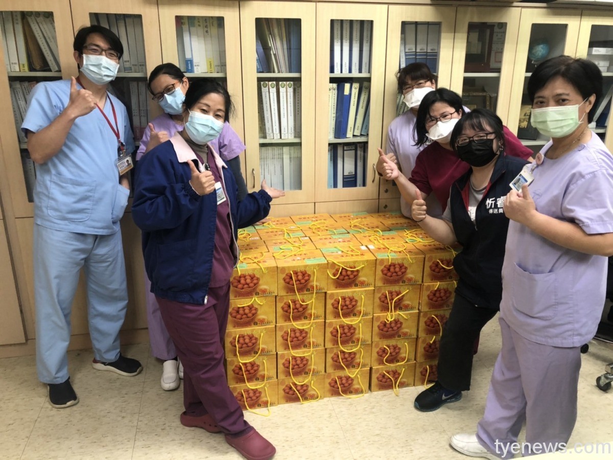 國際護師節 龍潭大溪義消攜手送物資挺防疫前線 S 2252844