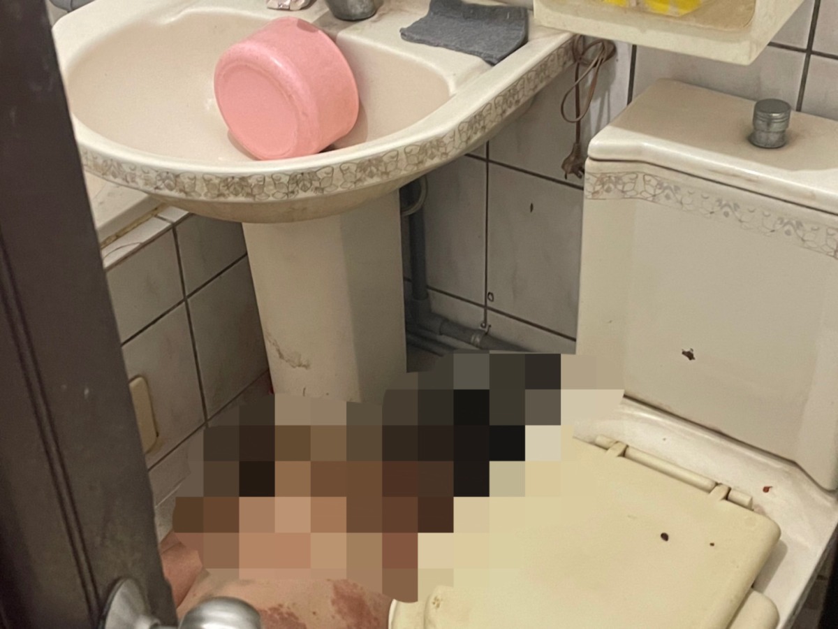 7旬獨居老婦連日未出門 鄰居驚覺不對勁報警即時獲救 S 227450883