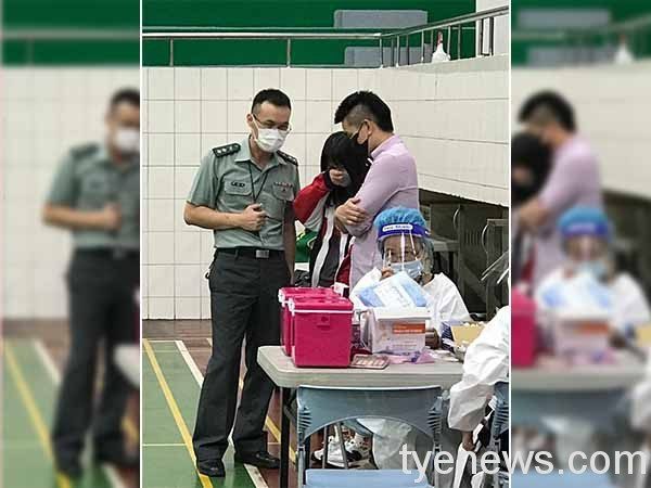 桃市治平高中施打BNT 師長、教官陪同給予學生穩定力量