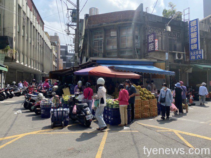 【有片】一把蔥鬧上警局!店稱親眼見拿了就走 婦冤:只是忘記 S 4186442