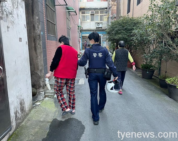 精障女趁母不注意溜出門 平鎮派出所協尋助返家 S 43917344