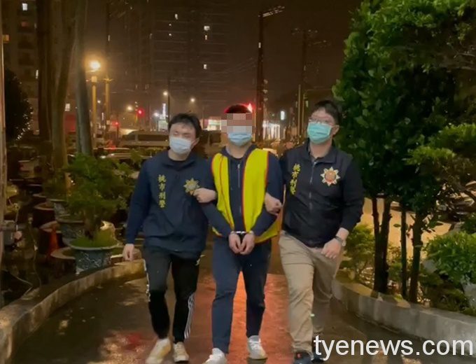 【有片】疑利益糾紛 男尋仇朝KTV連開22槍恐嚇 S 45342727