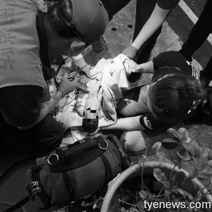 【有片】凌晨子母車下布袋內傳嬰兒哭聲!驚見滿頭濕髪女棄嬰 S 4931588