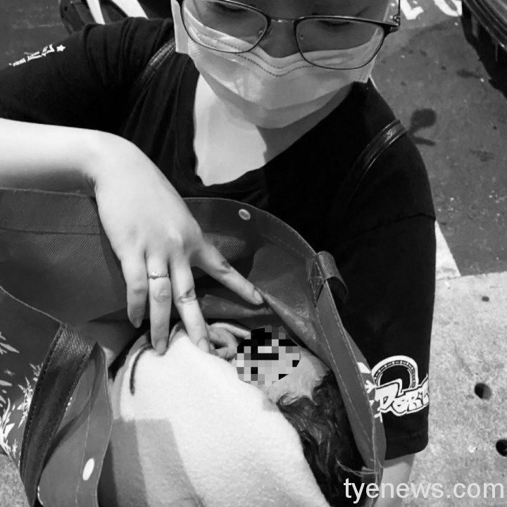 【有片】凌晨子母車下布袋內傳嬰兒哭聲!驚見滿頭濕髪女棄嬰 S 4931590