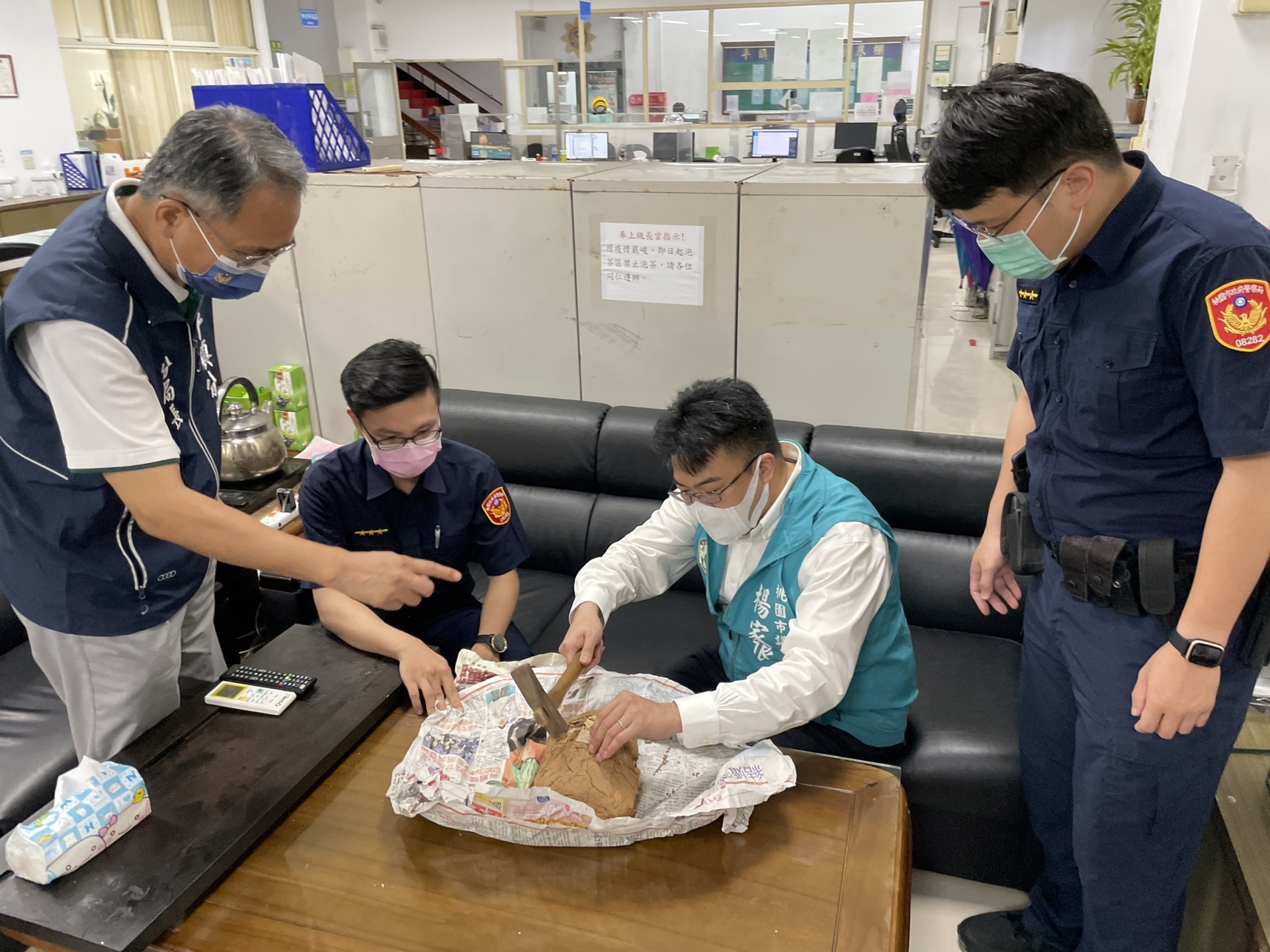 桃市議員楊家俍端節加菜 慰勞警察同仁 S 51011633