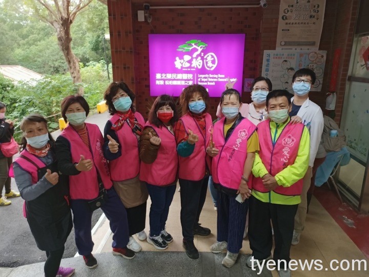 北榮桃分院「松柏園護理之家」幫長輩住民義剪新髮型 S 56066063