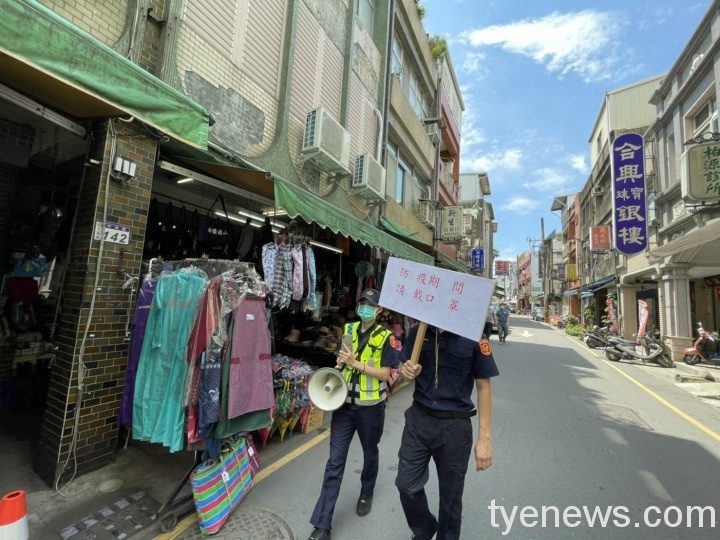 大溪警鐵腕嚴格執法 稽查未戴口罩民眾 S 58228747