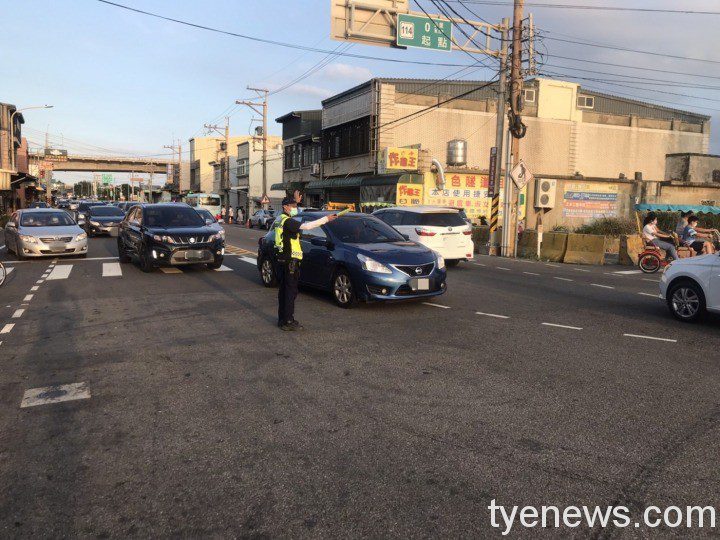 楊梅警規劃交通資訊紓解車潮 中秋出遊不困擾 S 59752496