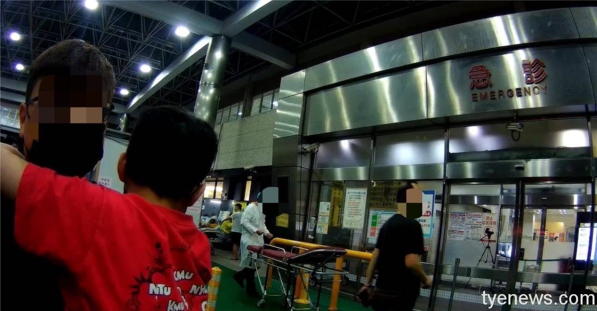 【有片】中壢確診童高燒不退 警20分鐘開道送醫