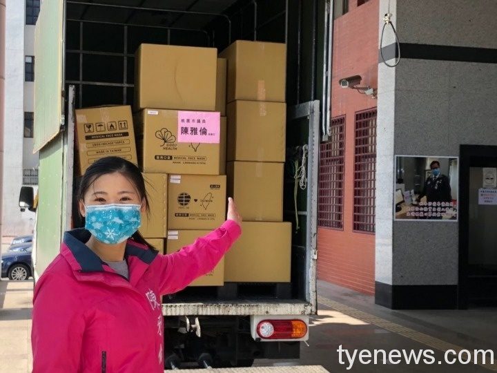 桃議員拚防疫護員警 陳雅倫率企業捐6萬片口罩 S 7414108