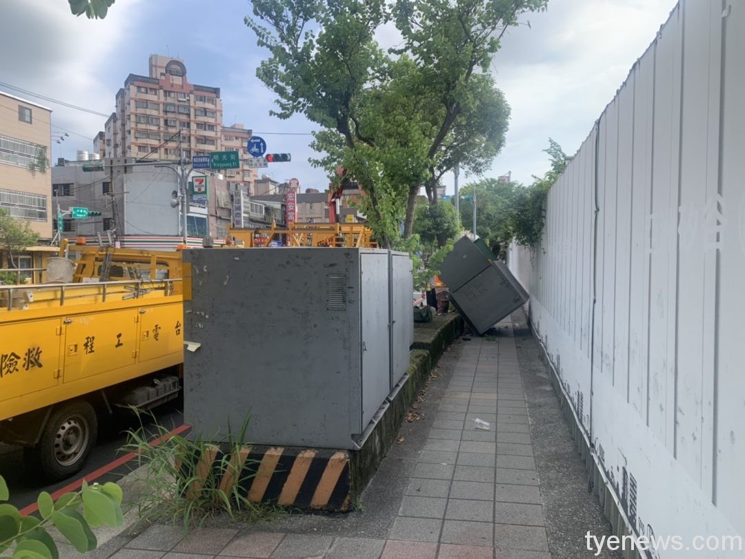 男子酒駕撞倒變電箱 八德區約4500戶停電 S 77504516