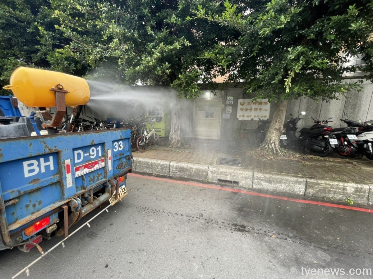 人行道堆積染疫垃圾 桃園工廠宿舍遭環保局開罰 S 95264909 1
