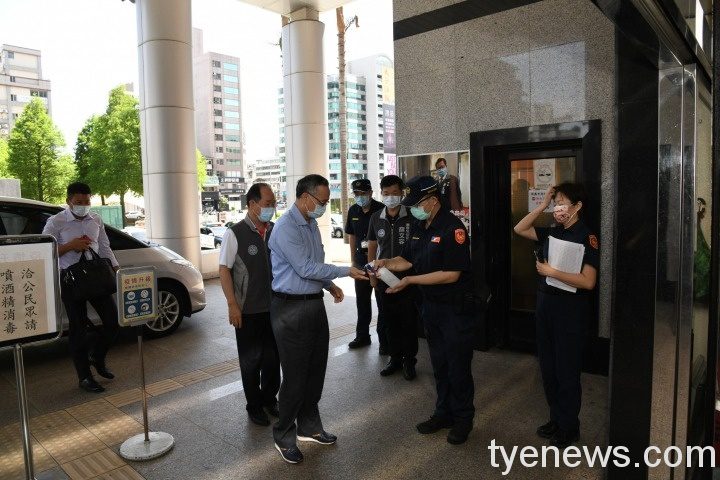 警政署長陳家欽慰勉桃市員警防疫及掃黑辛勞 wp 1621152225048