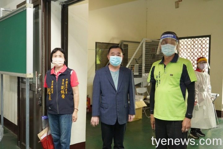桃議長邱奕勝替11738名鄰長 爭取疫苗優先施打 wp 1624092203410
