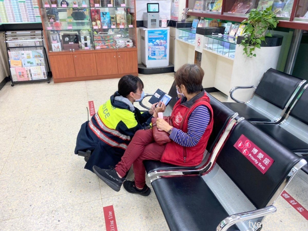 婦人誤認「真愛」假醫師卻只要真鈔 平鎮警即時阻詐