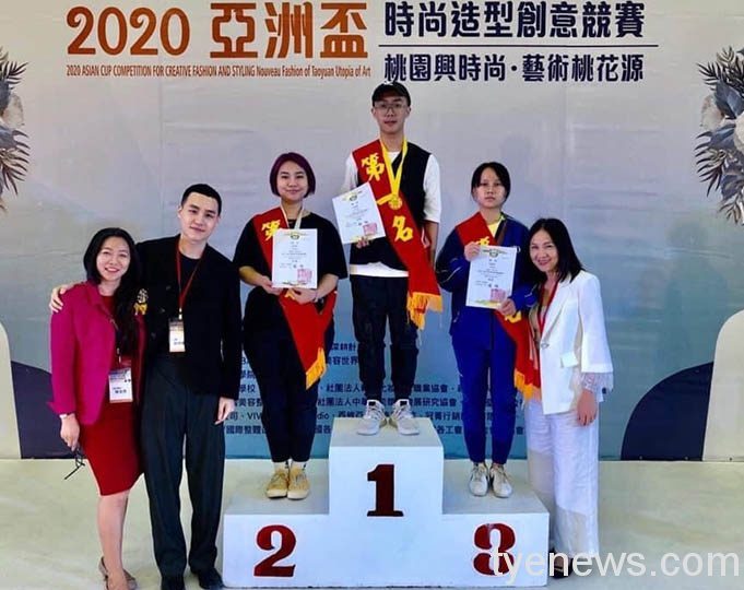 劉冠男同學右3參加2020亞洲盃時尚造型創意競賽榮獲2金，大會特頒美容組全場總冠軍