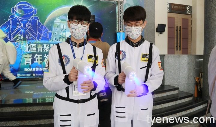 北區青聚點啟用記者會在中原大學規劃下，以「星際」為主題呈現科技與未來感