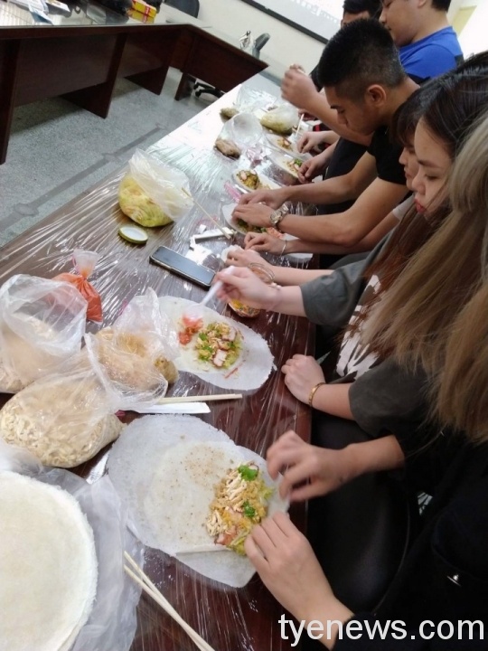台灣潤餅越南春捲大比拚 龍華科大新南向學子跨文化饗宴-3 台灣潤餅越南春捲大比拚-龍華科大新南向學子跨文化饗宴-3