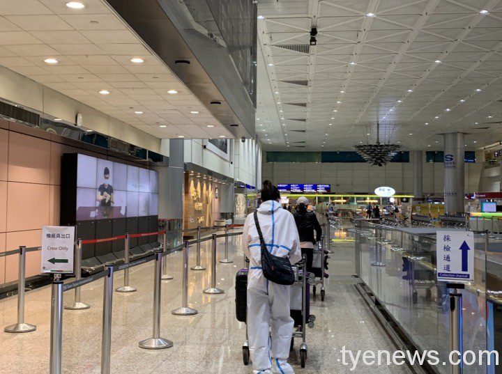 桃機兼顧防疫及旅客需求 開放出境區、美食街可用餐 圖1 2 2