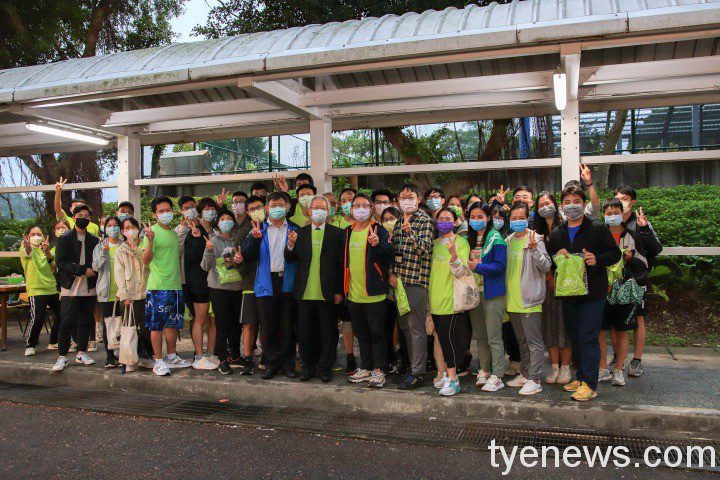 長庚大學「好漢坡登階賽」300師生活力登高 圖1 3 1