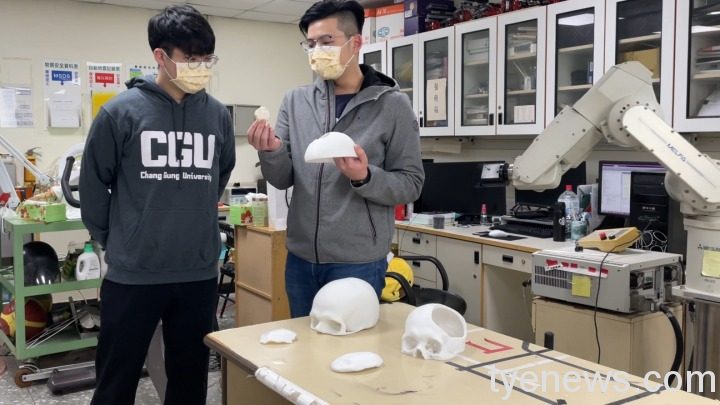 長庚大學線上開箱校園 祭出百萬獎學金吸引人才 圖1 工學院實驗室 機器手臂
