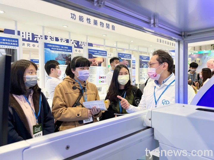 長庚大學參與台灣醫療科技展 吸引千人參觀展現技術亮點 圖2 1 5