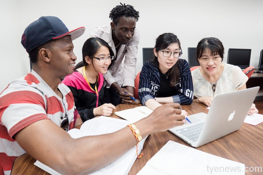 RUR全球最佳大學排名出爐 元智奪社會科學類冠軍 圖一應用外語學系為全台第一個英日語雙修科系