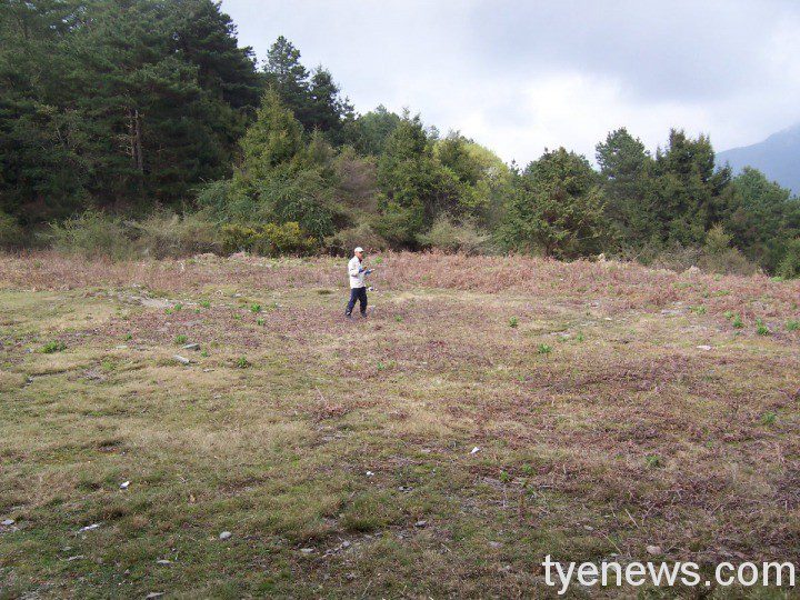 民眾登玉山停機坪搭棚 救難員生命安全受威脅