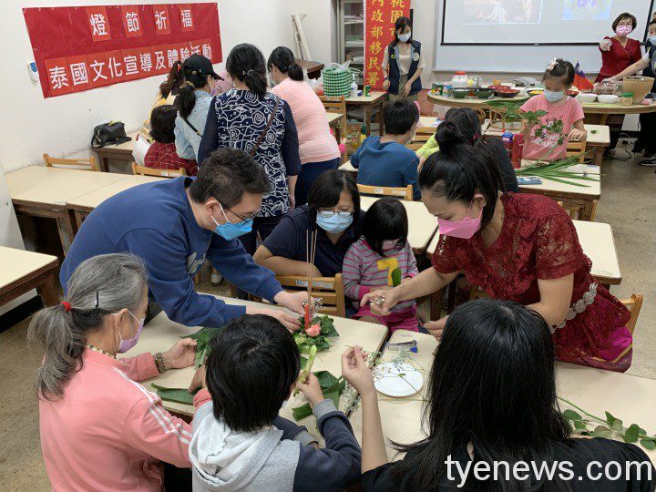 移民署桃市服務站邀民眾認識泰緬傳統 美食DIY拉近台泰距離 學員動手做水燈