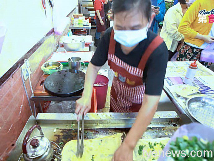 【有片】阿華師學手藝做燒餅超過30年 天天開市排隊到打烊