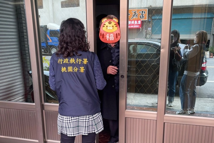 男子酒駕坐牢出獄打零工度日 老父痛心哽咽 徐父