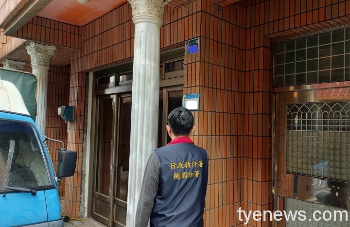 兒子拒酒測與警察吵架 母焦心代償18萬元罰緩 桃園分署至張男住所桃園市大園區大牛稠地區現場查訪