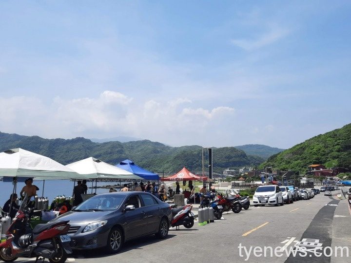 海科館配合指揮中心指示 暫停潮境公園活動及水域入口 潮境公園夏日周末眾多水域活動遊客 3