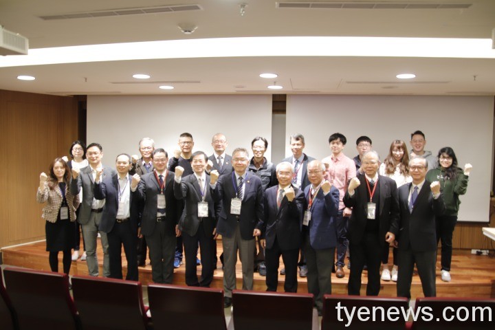 中央大學與聯新國際聯合研發中心成發會 展示豐碩成果 照片一 15