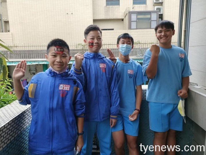 與班級同學一起響應公益 與班級同學一起響應公益