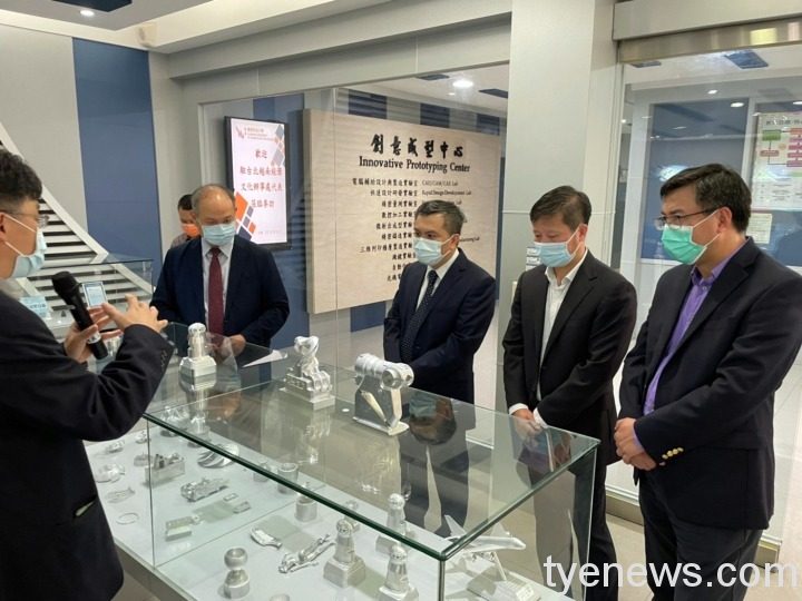 越南駐台代表參訪龍華科大 勉勵越生精進專業能力 越南駐台代表武進勇參訪龍華科大 鼓勵越生精進專業能力 2