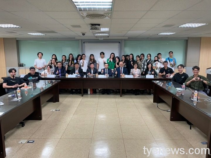 越南駐台代表參訪龍華科大 勉勵越生精進專業能力 越南駐台代表武進勇參訪龍華科大 鼓勵越生精進專業能力 4