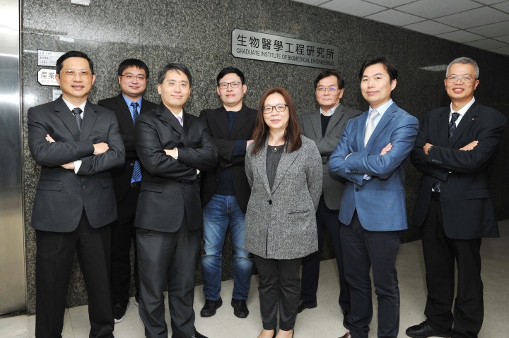 長庚大學醫工系祭出百萬獎學金 招攬優秀新生入學 長庚大學醫工系所教師合影