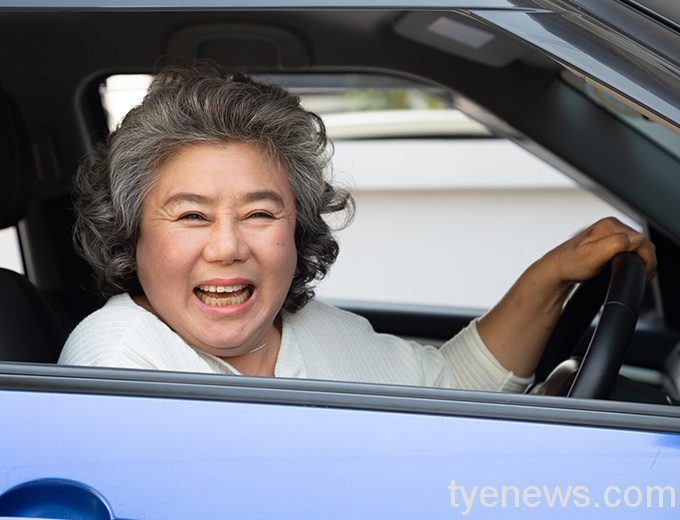 75歲高齡駕駛記得換照!桃園監理站6/17設一站式服務 開車8315249
